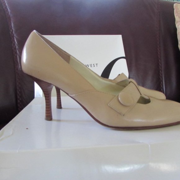 What's What  by Aerosoles Closed toe pump - Picture 2 of 3